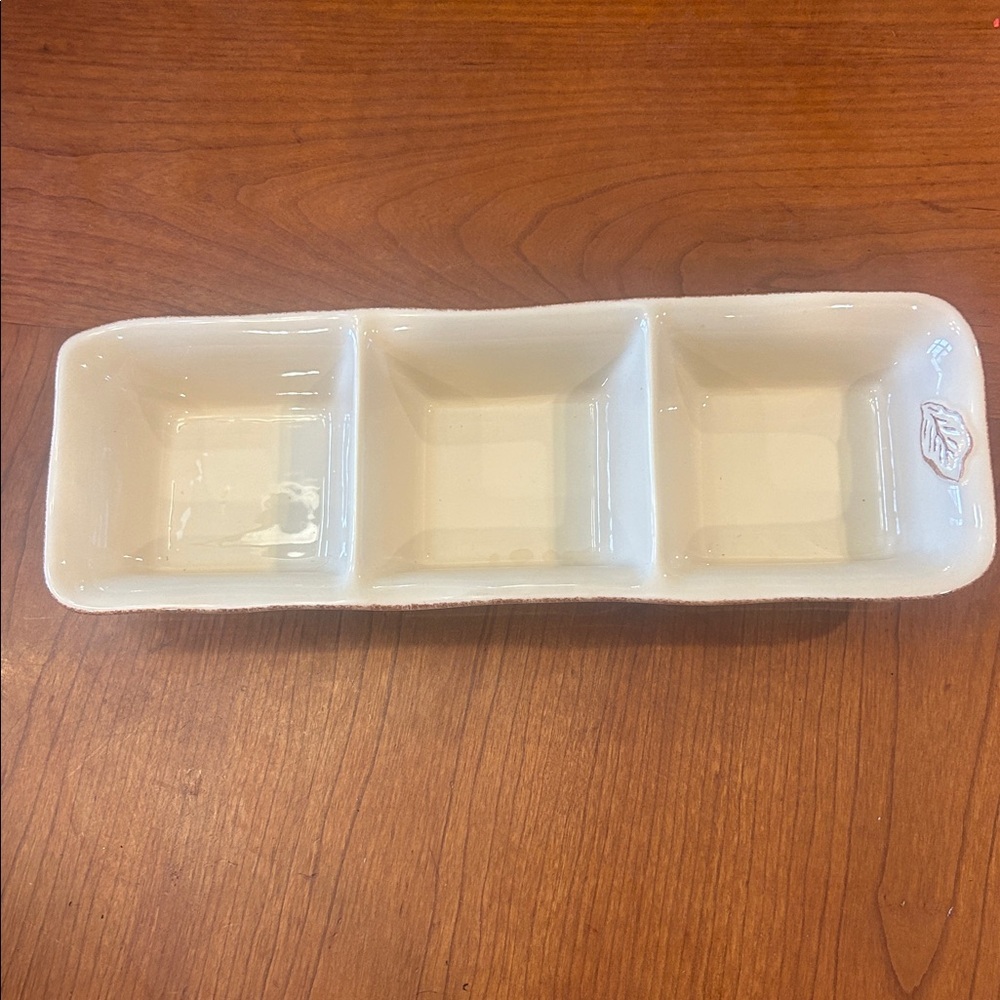 Tastefully Simple 3-Part Divided Serving Dish Host